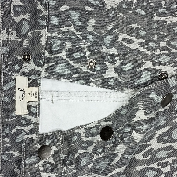 Easel Denim Snap-Up Skirt - Picture 3 of 6